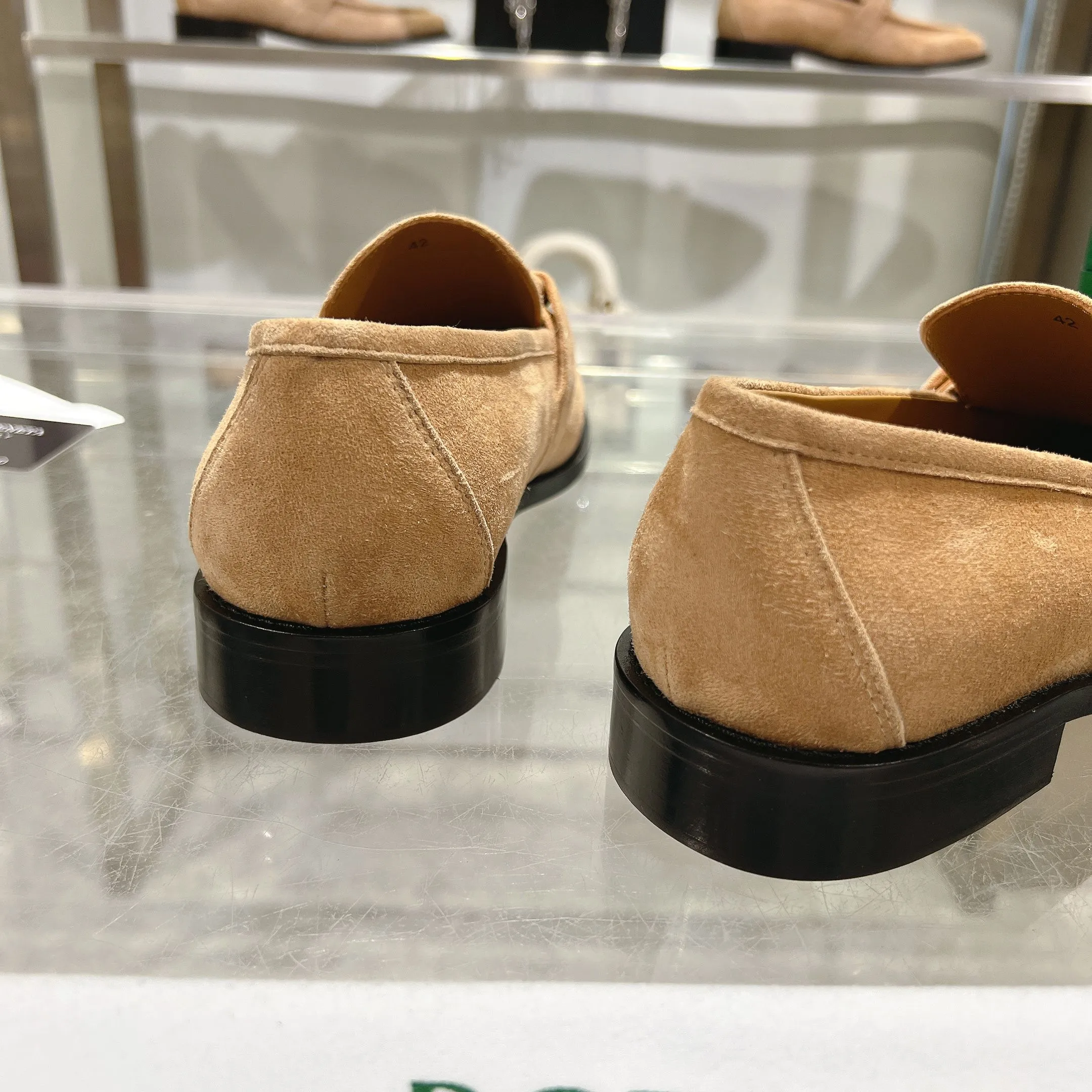 [BV] Top P: 840💰 Size: Female 35-39 (Female 40 custom-made) Male 39-44 (38.45 non-refundable) Bottega Veneta 2025 counter model! Small round toe loafers! Imported leather outsole! Imported grained cowhide! Solid color Niuli! !